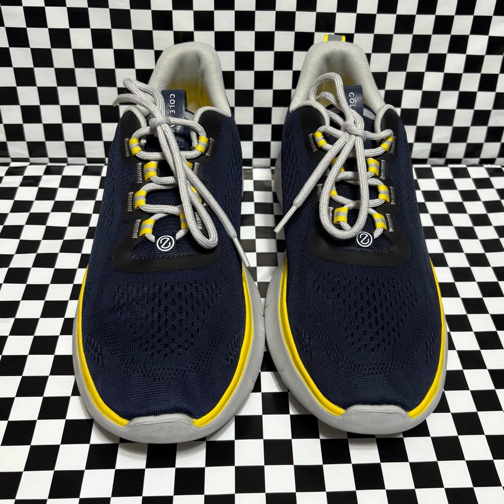Cole Haan zerogrand Men's Navy Sneakers, yellow piping & white Soles Size 9.5